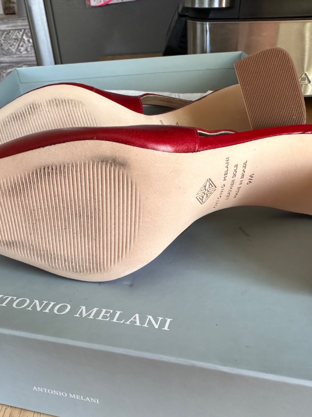 Red Antonio Milani Leather Heels Size 9M NWOB - Picture 3 of 4